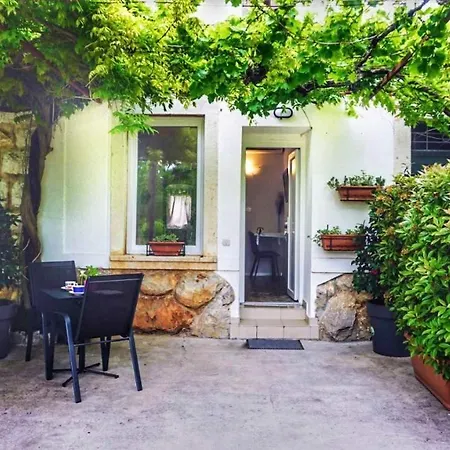Gardens Apartmán *